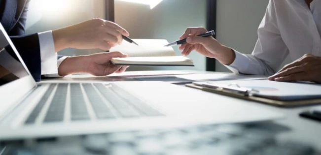 Voorkom nietige bedingen in de arbeidsovereenkomst